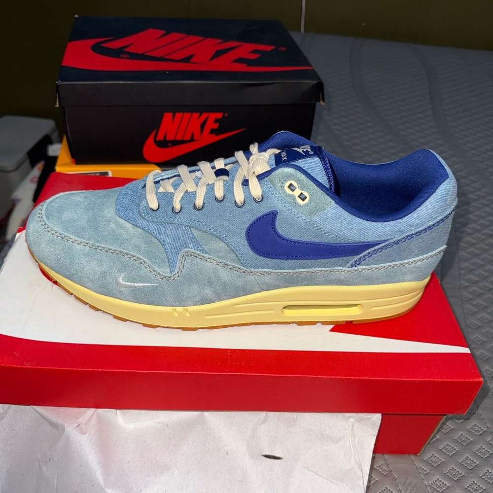 Nike Men's DEEP ROYAL BLUE AIR MAX 1